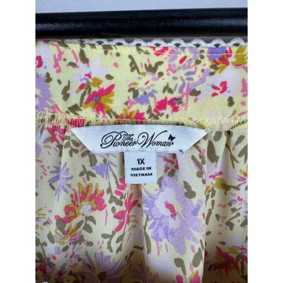 So Beautiful, The Pioneer Woman Floral Blouse, Excellent Condition! 🩷 - Picture 2 of 10